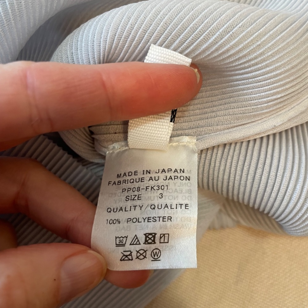 Issey Miyaki Pleats Please Short Sleeve Top - Picture 5 of 6